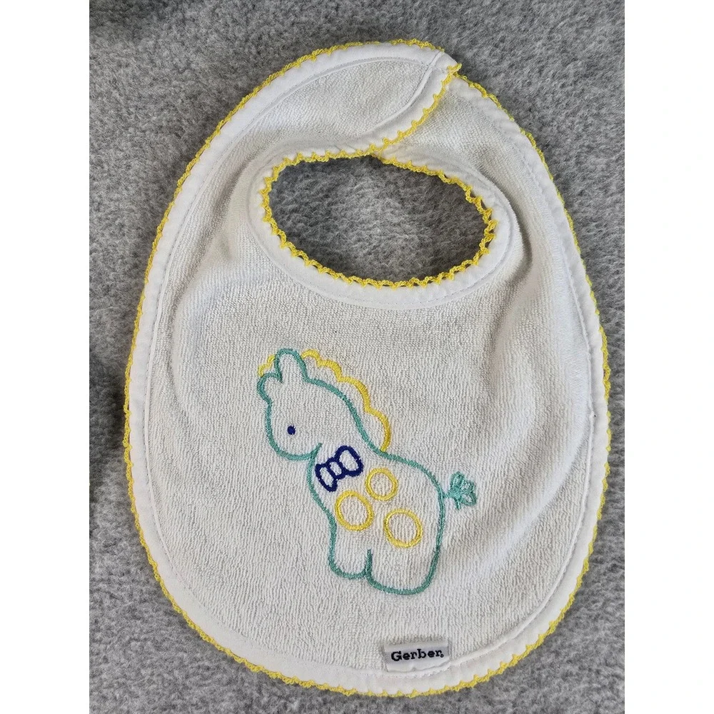 Vintage Gerber Baby Bib and Burp Cloth Set White Yellow Giraffe Embroidery 90s